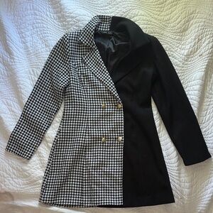 [NEVER WORN] Women's Black and White Coat